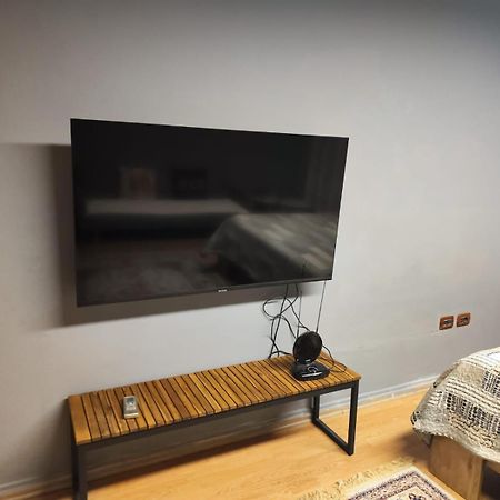 The Best Guesthouse In Тирана Екстер'єр фото