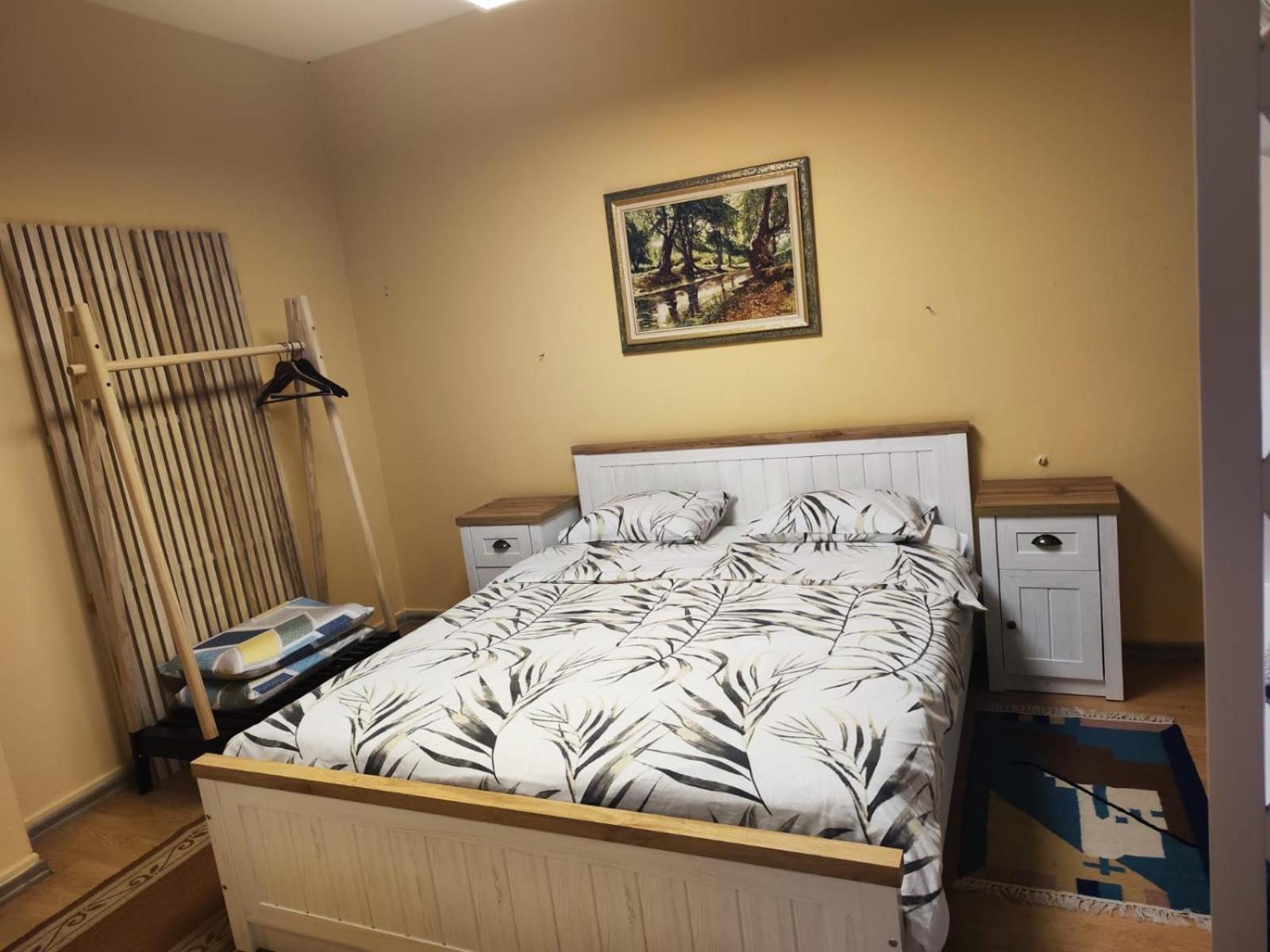 The Best Guesthouse In Тирана Екстер'єр фото