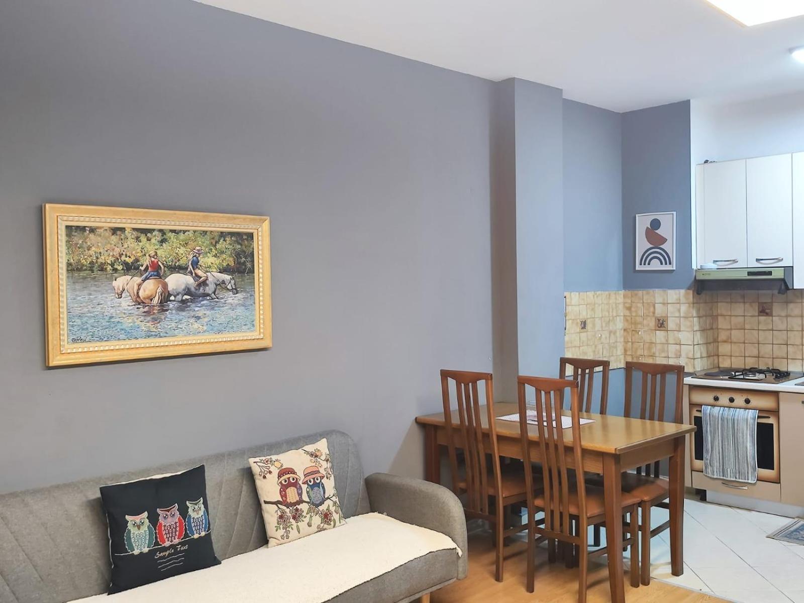 The Best Guesthouse In Тирана Екстер'єр фото