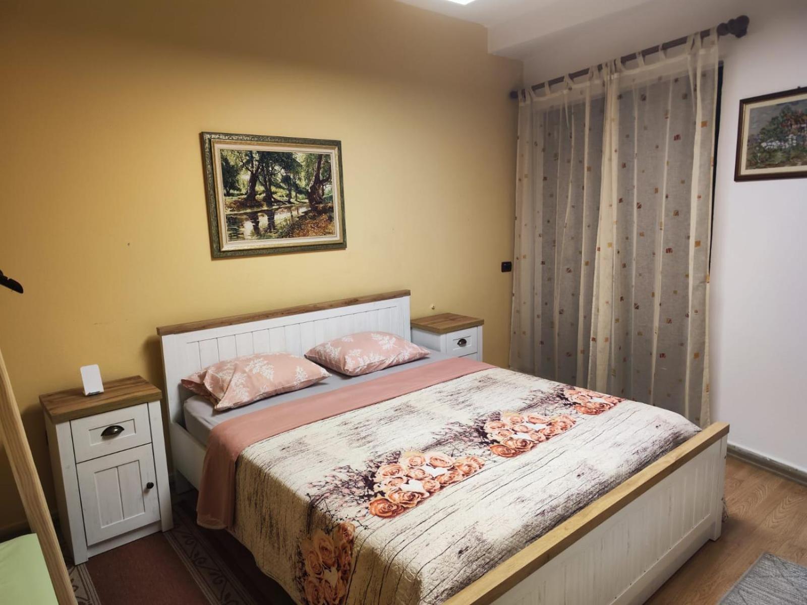 The Best Guesthouse In Тирана Екстер'єр фото